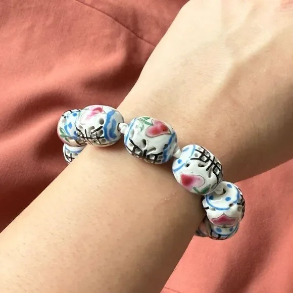 Vintage Hand-Painted Chinese Porcelain Bead Bracelet with Shou Symbols - Picture 4 of 4